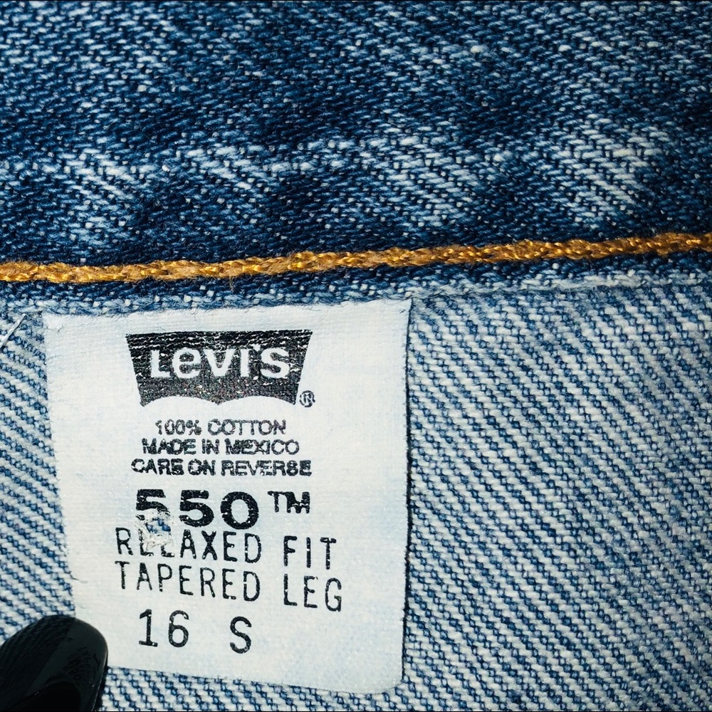 Authentic Levi’s - Picture 4 of 6